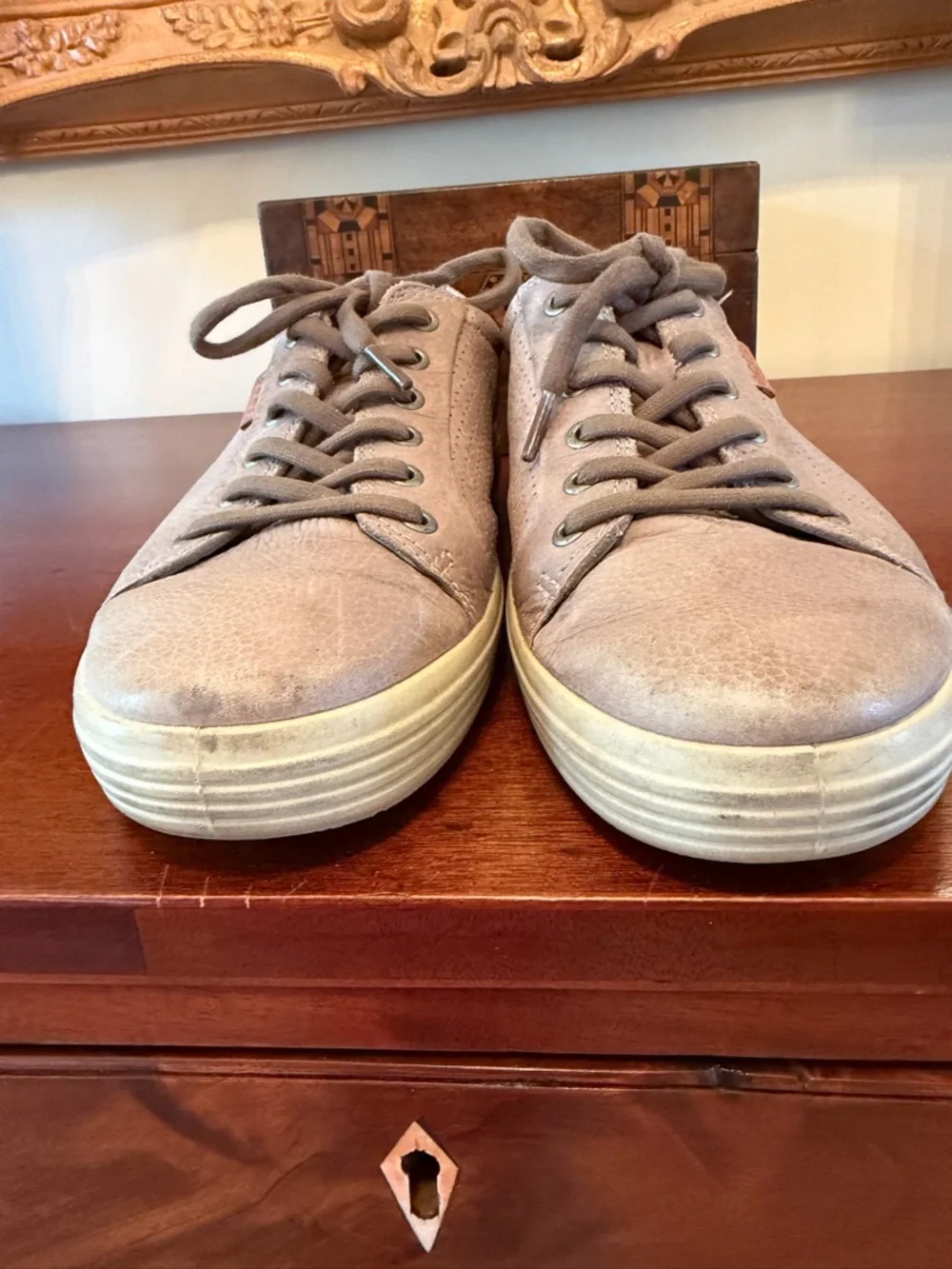 ECCO Men’s Taupe Leather Low Top Sneakers EU 43 US 9-9.5
